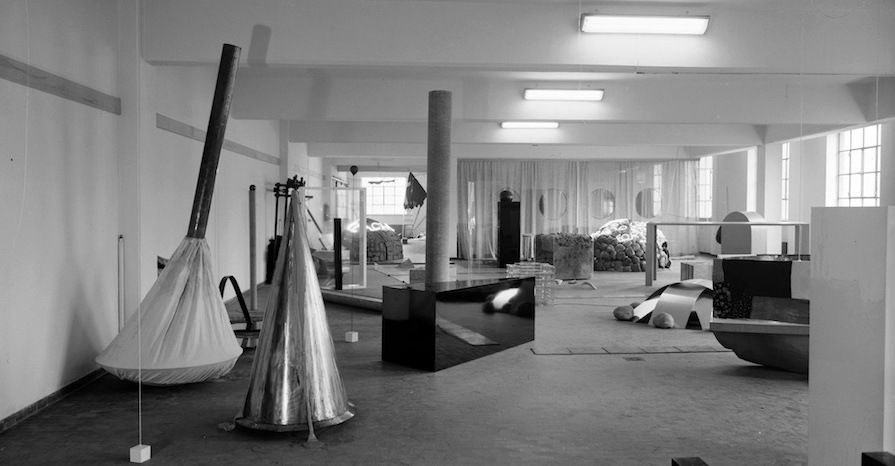 Deposito-DArte-Presente-DDP-1967–68-Foto-Paolo-Bressano-Courtesy-Archivio-Pistoletto-Biella